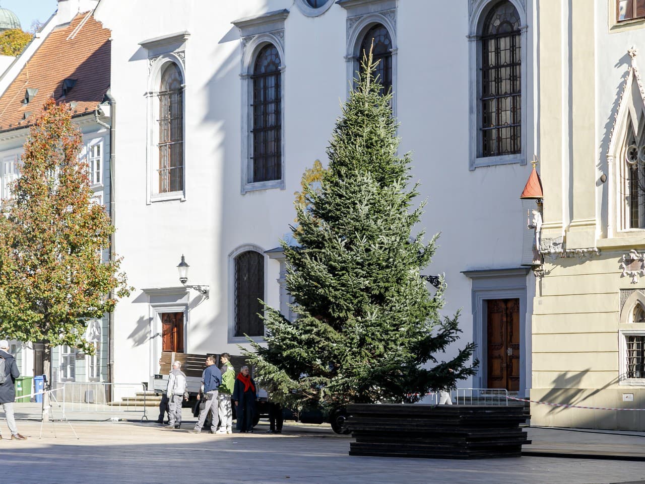 Polícia zabezpečí bezpečnosť počas vianočných trhov v Bratislave