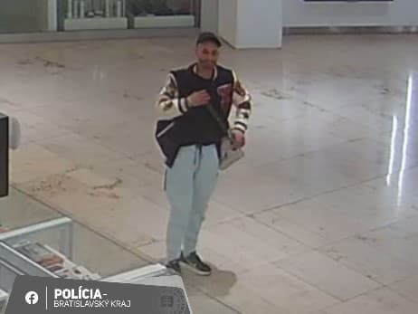 Muž ukradol elektroniku v Bratislave, polícia hľadá svedkov