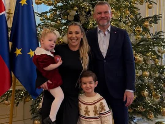 Cibulková na vianočnej návšteve u Pellegriniho: Kde je manžel?