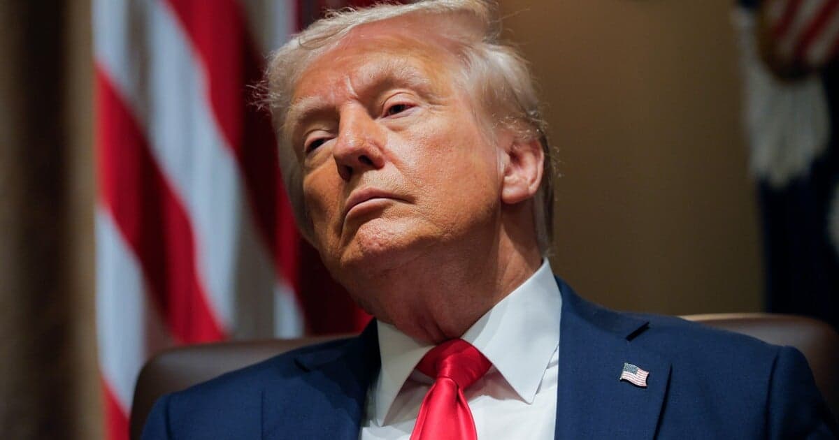 Kolumbijský prezident Petro vyhlásil pripravenosť na zbraň v reakcii na Trumpa