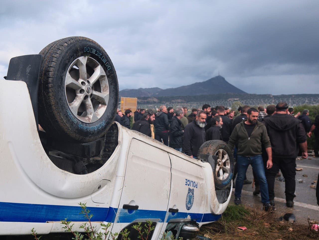 Protesty farmárov na Kréte: Stret s políciou a požiadavky na dotácie