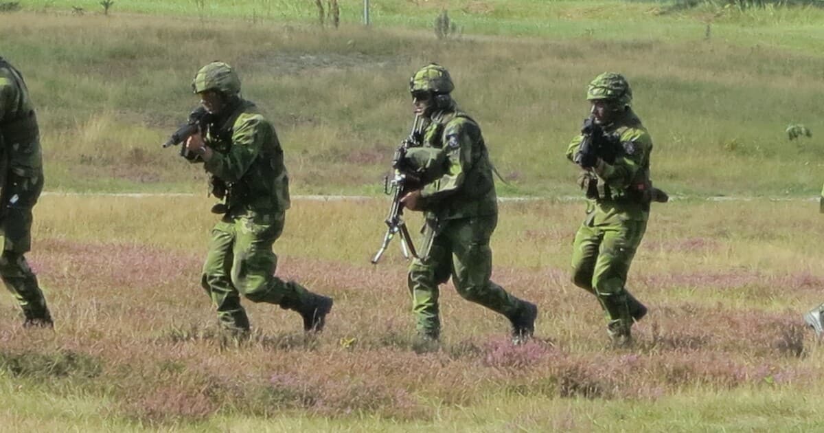 Švédsko plánuje posilniť obranné kapacity voči Rusku