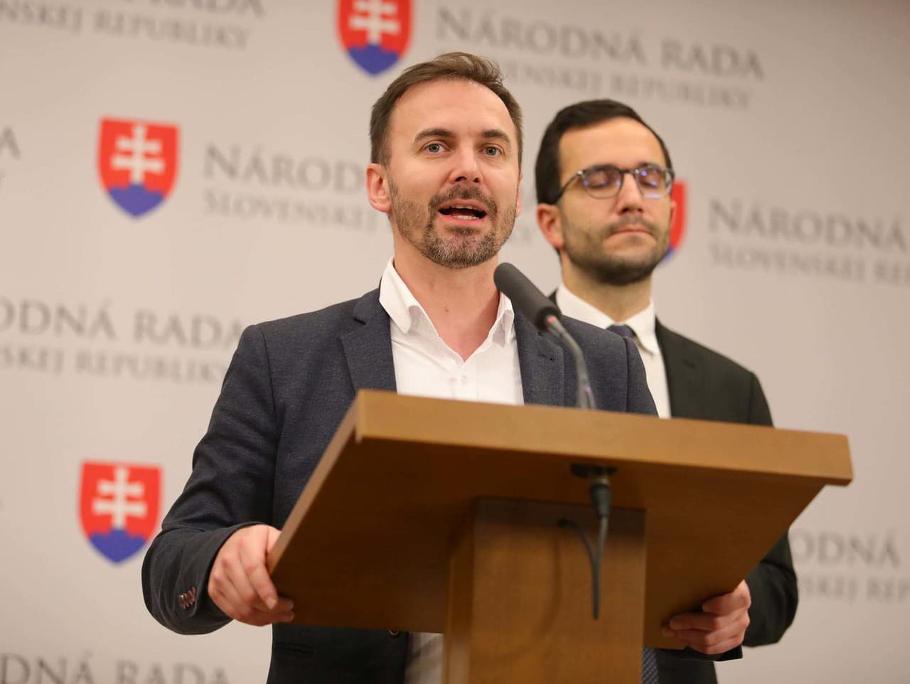 Hnutie Slovensko žiada mimoriadnu schôdzu k energopomoci