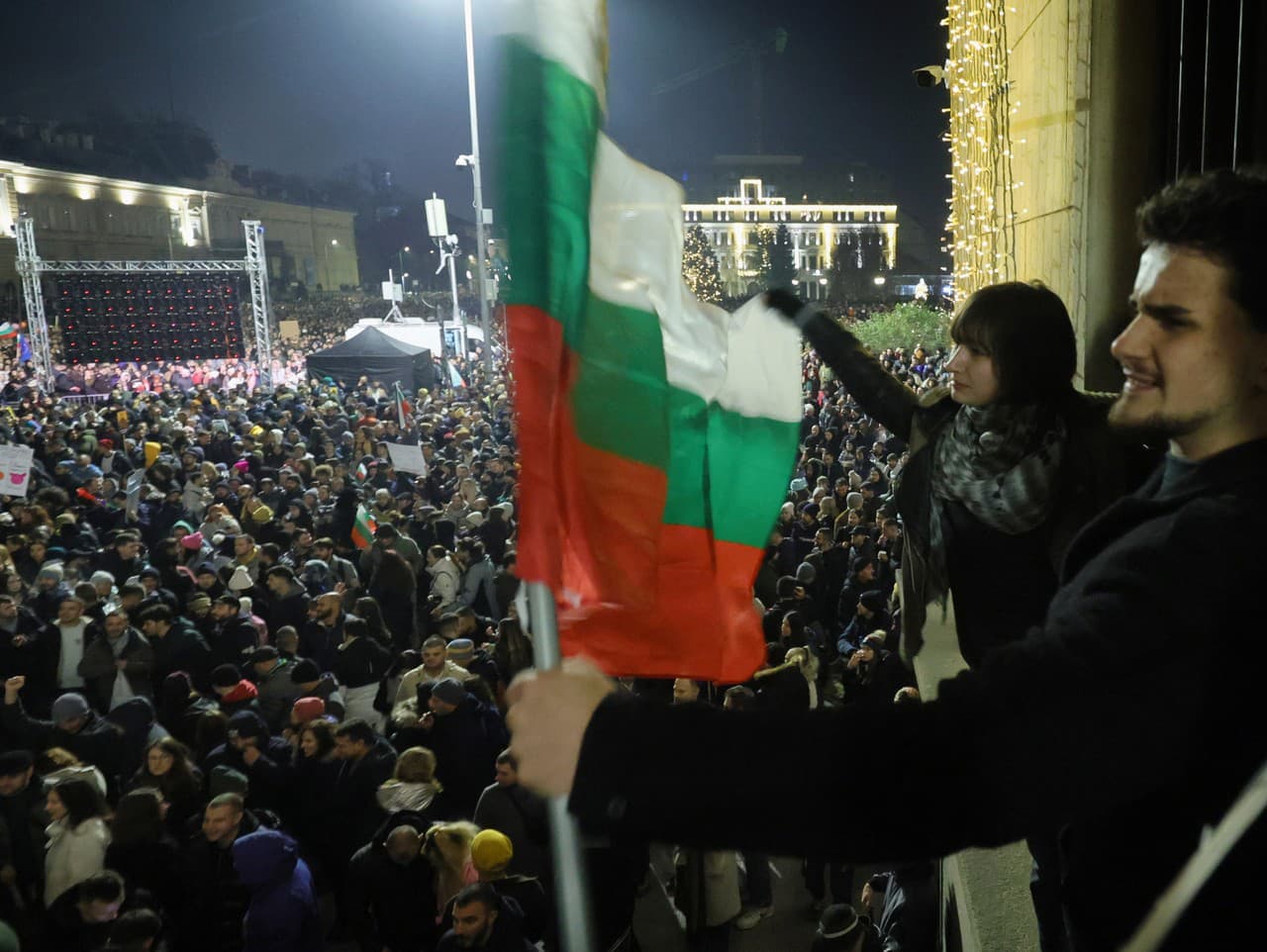 Bulharský premiér Žeľazkov odstupuje po masových protestoch