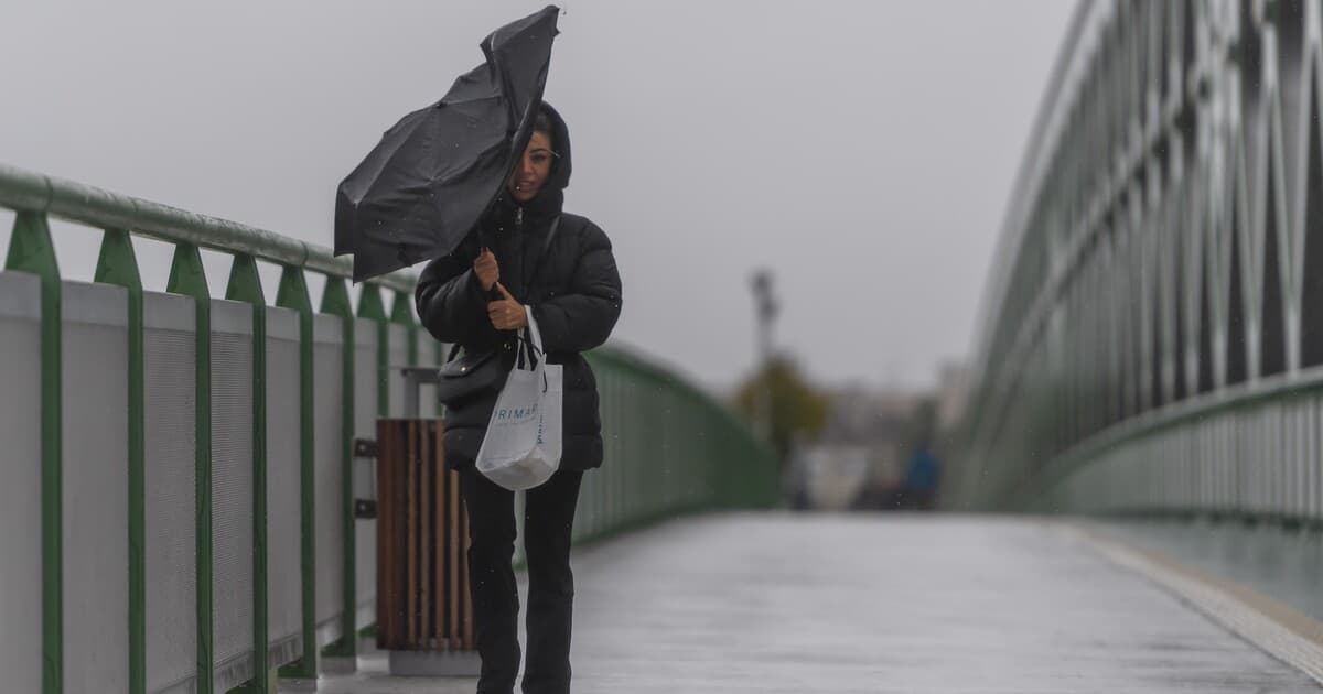Silný vietor a víchrica zasiahnu Slovensko od soboty večer