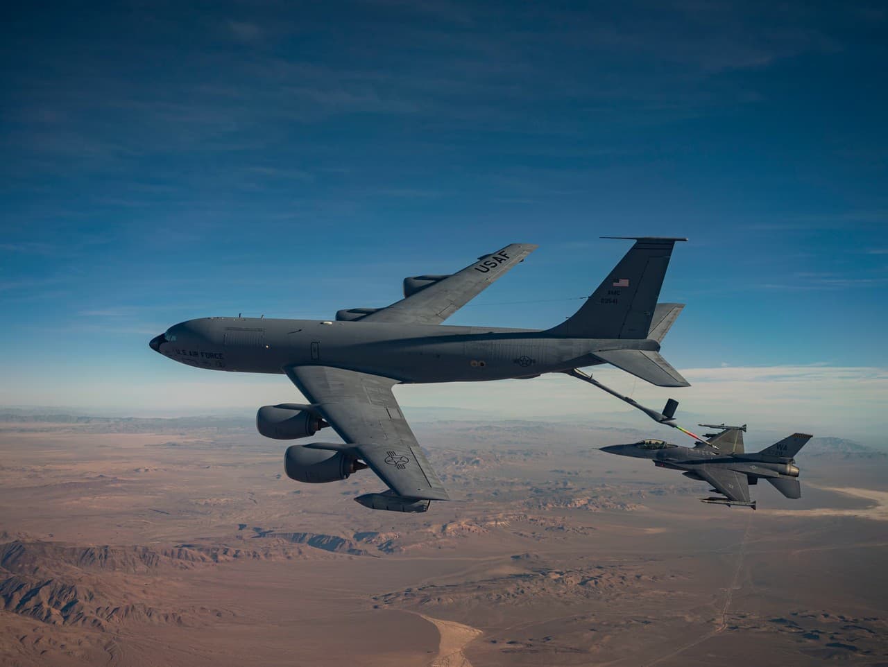 Tragédia v Iraku: Pri páde tankovacieho lietadla zahynulo šesť vojakov