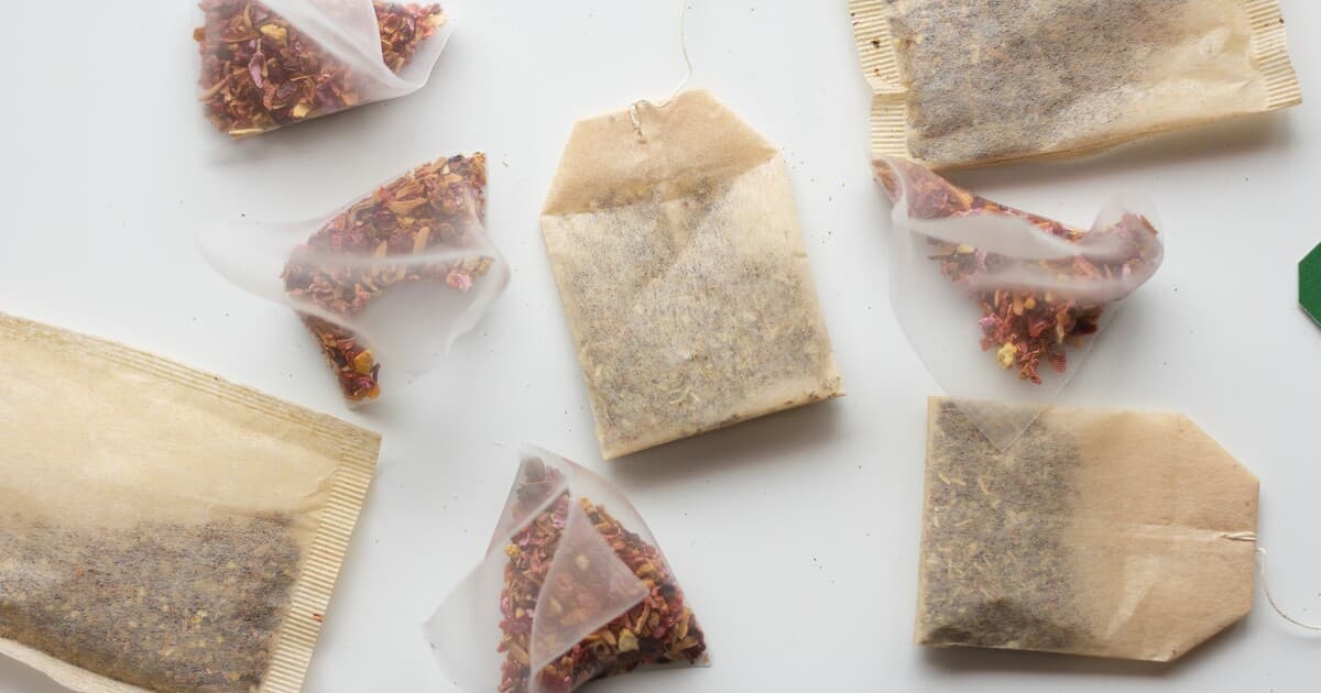 Tesco stiahlo čaj pre prekročené množstvo pesticídov