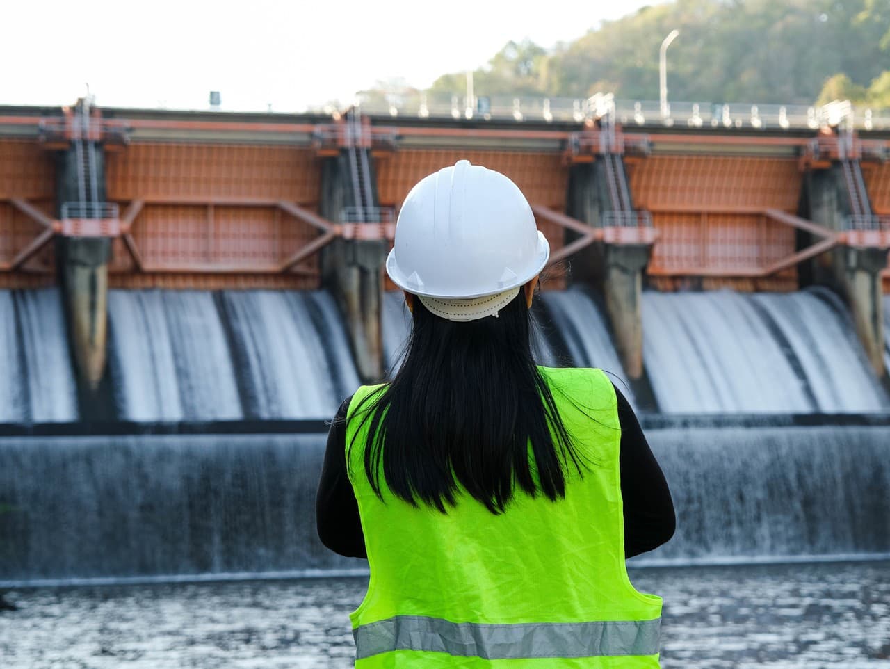 Ministerstvo životného prostredia podporuje investíciu do elektrárne Málinec - Látky