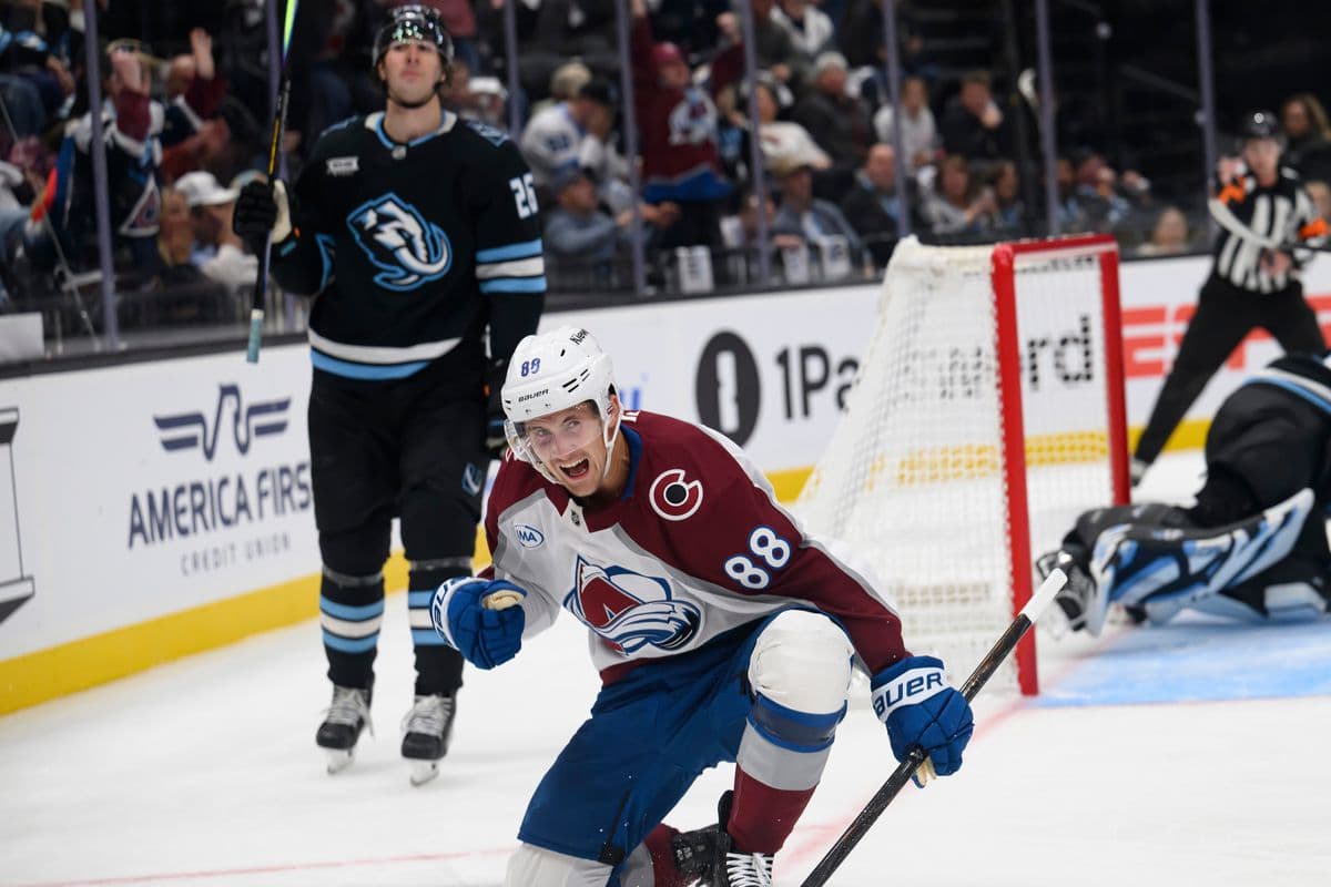 Martin Nečas podpísal rekordnú zmluvu s Colorado Avalanche