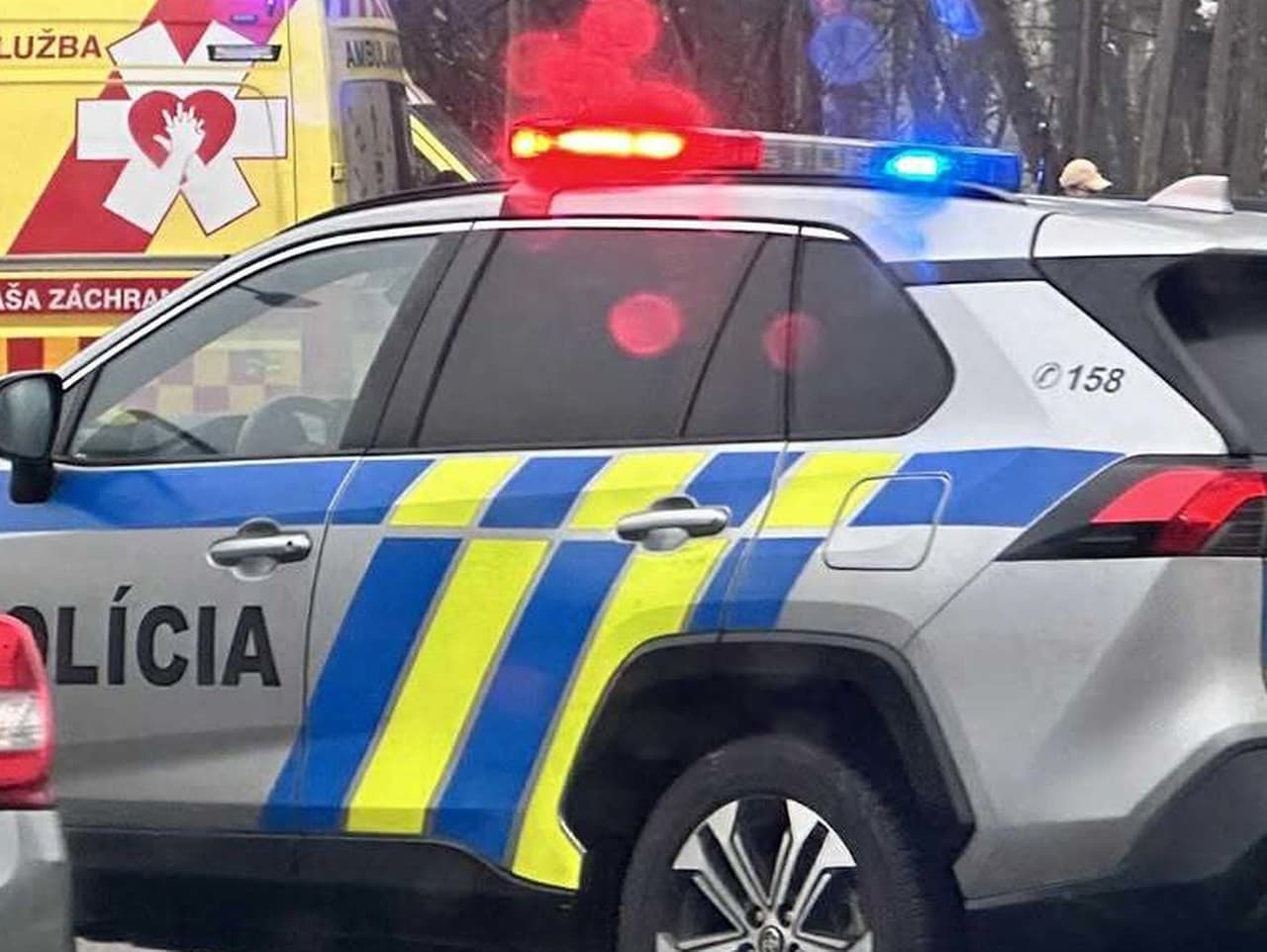 Dopravné nehody uzavreli cesty v Trenčianskom kraji