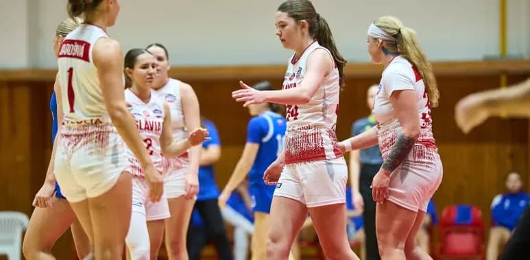 Piešťanské Čajky utrpeli prvú prehru, Slávia Banská Bystrica v čele