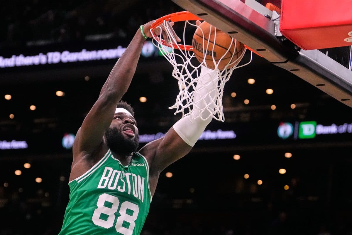 Celtics predĺžili domácu neporaziteľnosť, Edwards žiari v dráme