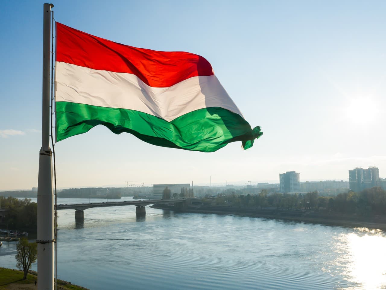 Maďarská socialistická strana sa vzdáva účasti vo voľbách