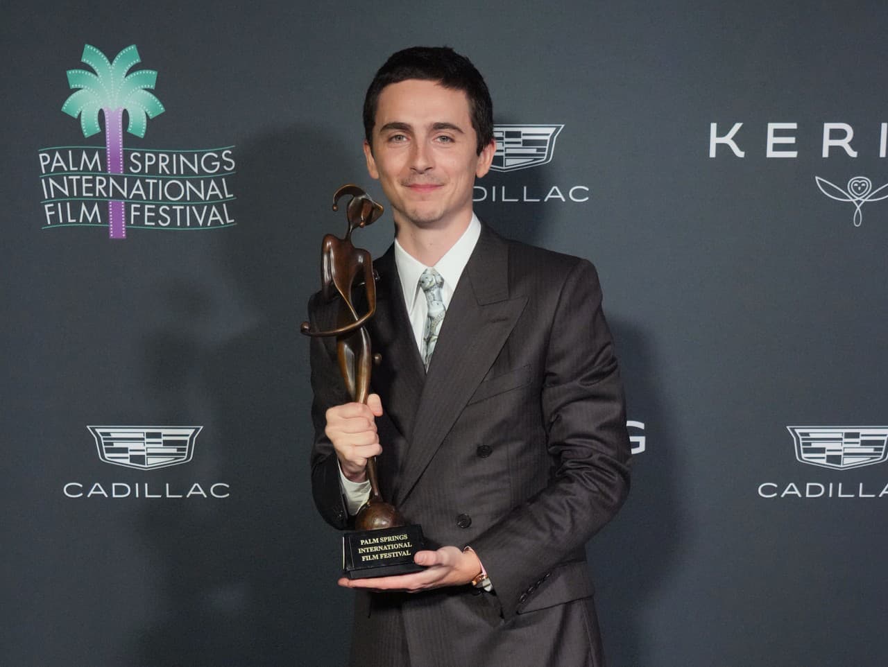 Timothée Chalamet: Mladý herec s úspechom a atraktívnou partnerkou