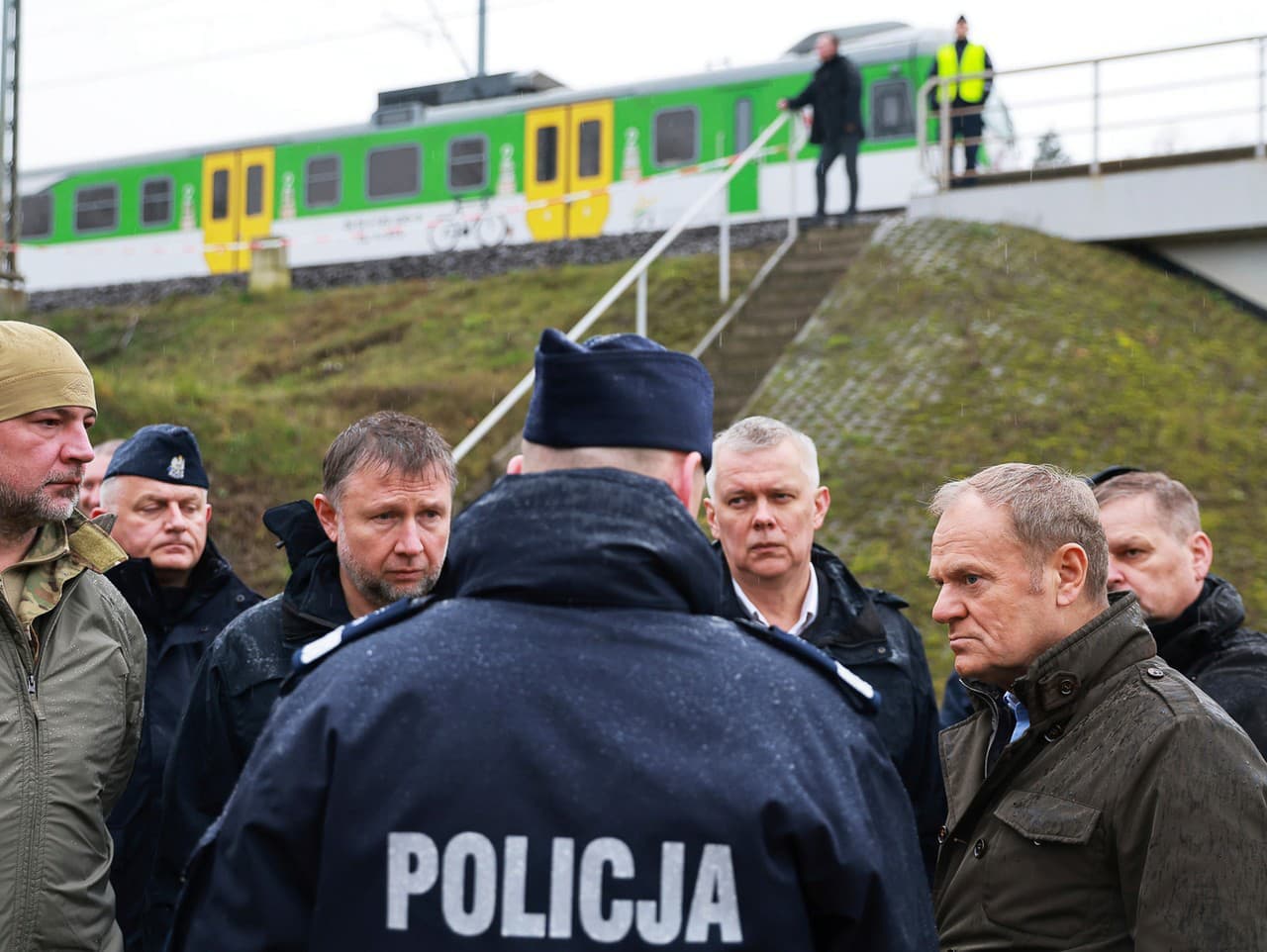 Poľsko odhalilo podozrivých zo sabotáže koľajových tratí