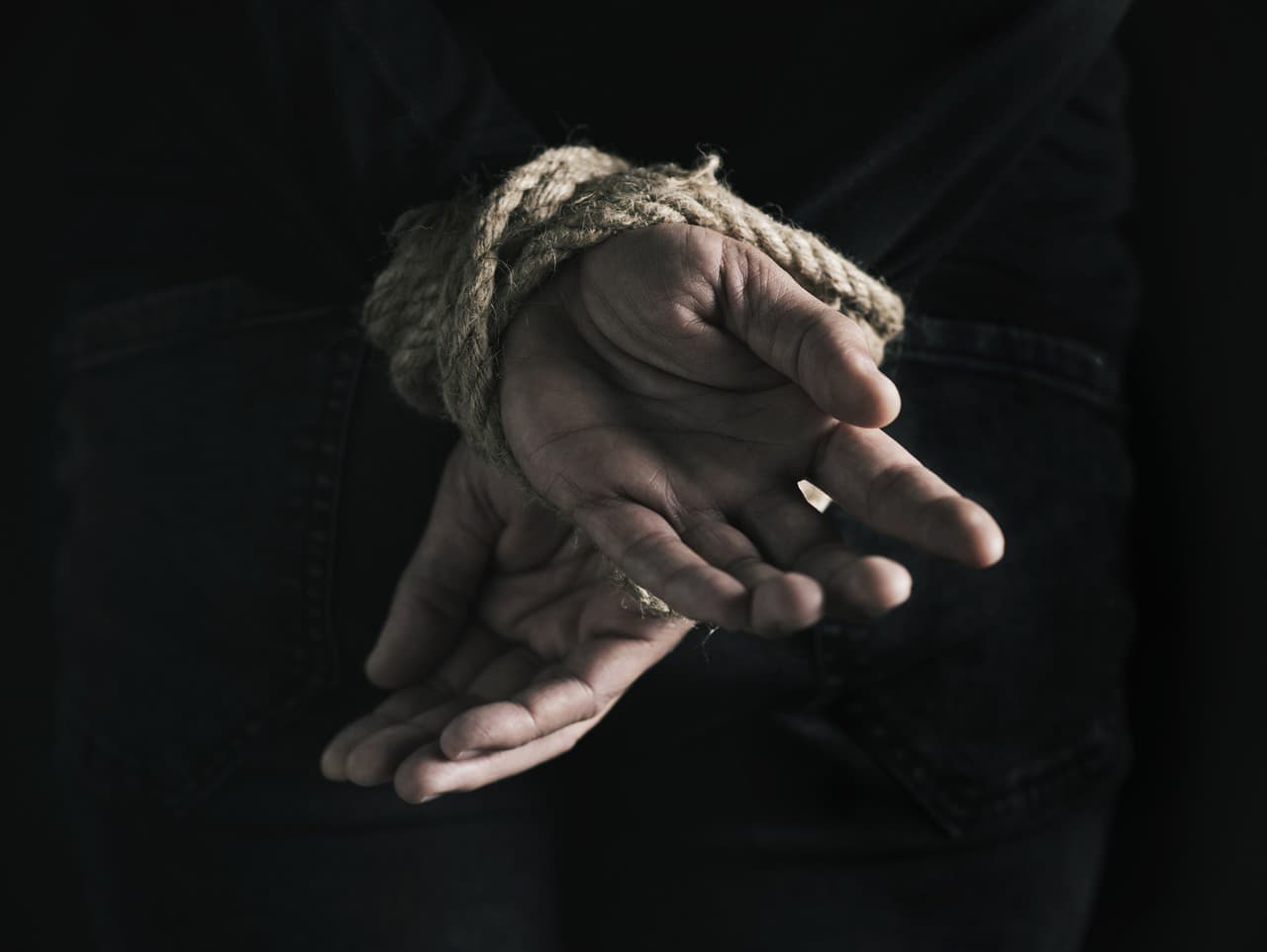 Násilie v Kolumbii pred voľbami: Prezident unikol atentátu, senátorka bola unesená