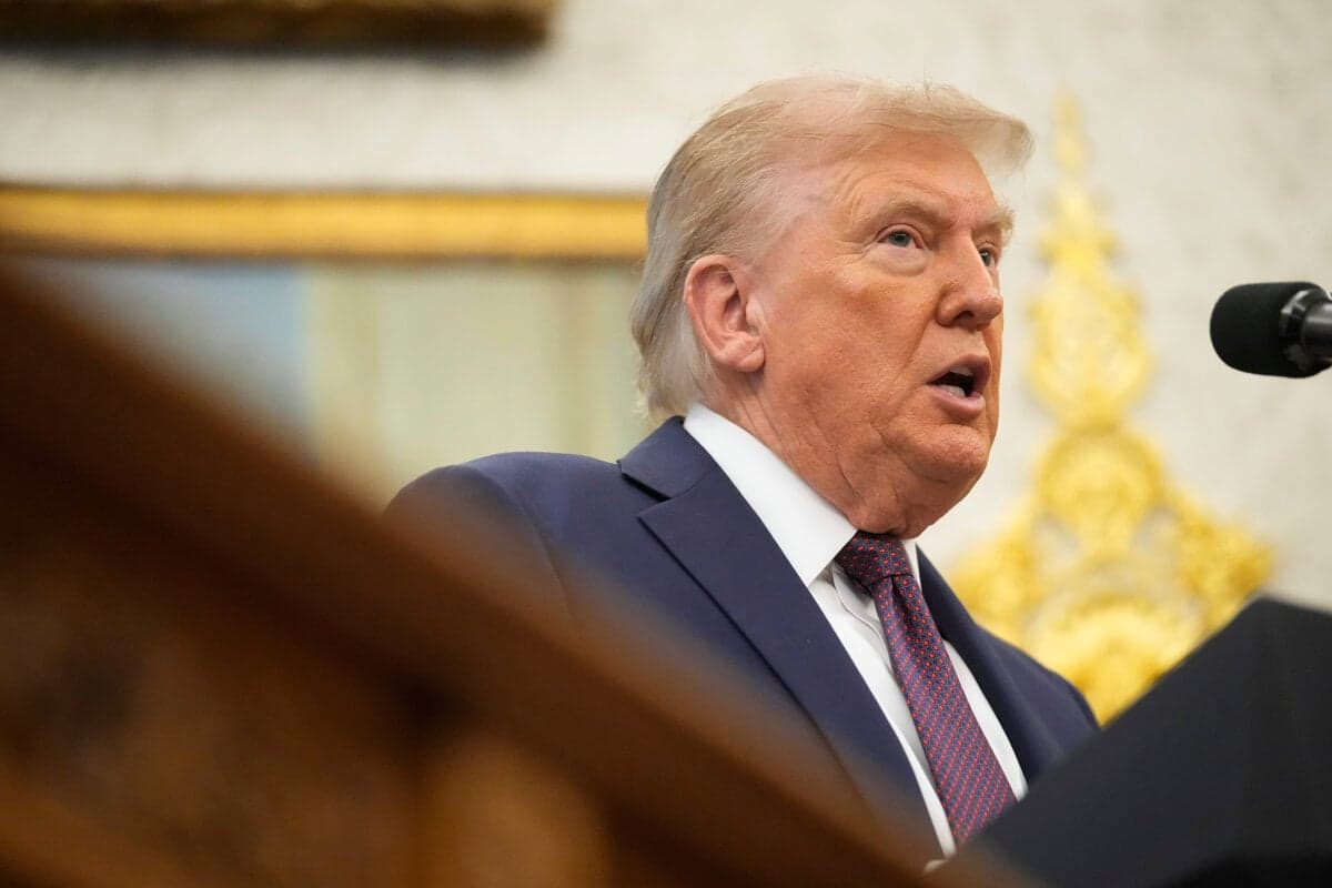 Trump reagoval na odobratie titulov britskému princovi Andrewovi