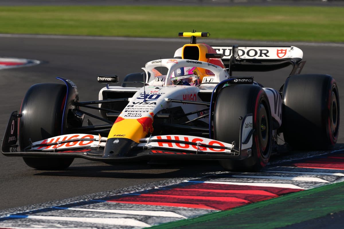 FIA obhajuje Lawsona po obvineniach z bezohľadnej jazdy