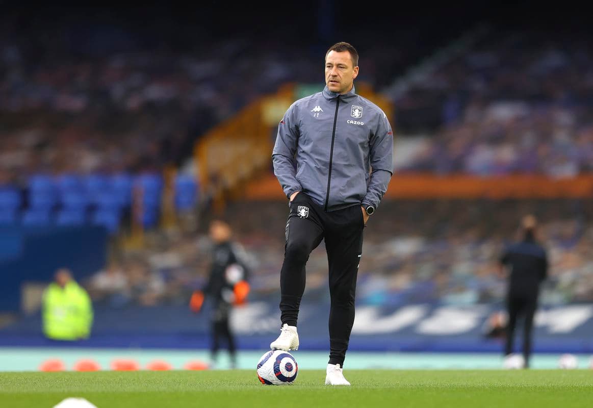John Terry sa ostro vyjadril k Tottenhamu: "Smiešne!"