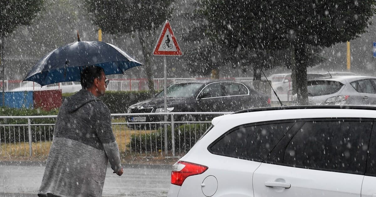 Na Slovensko prichádzajú prvé jarné búrky
