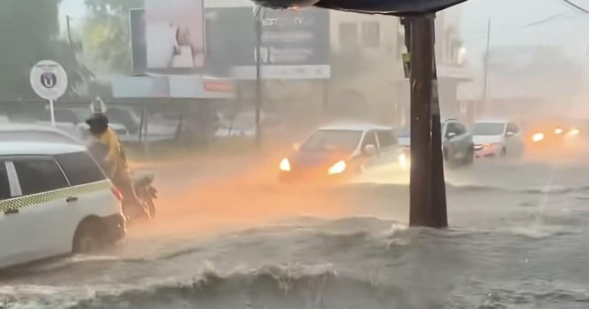 Hurikán Melissa zasiahla Karibik: 29 obetí a evakuácie na Bahamách