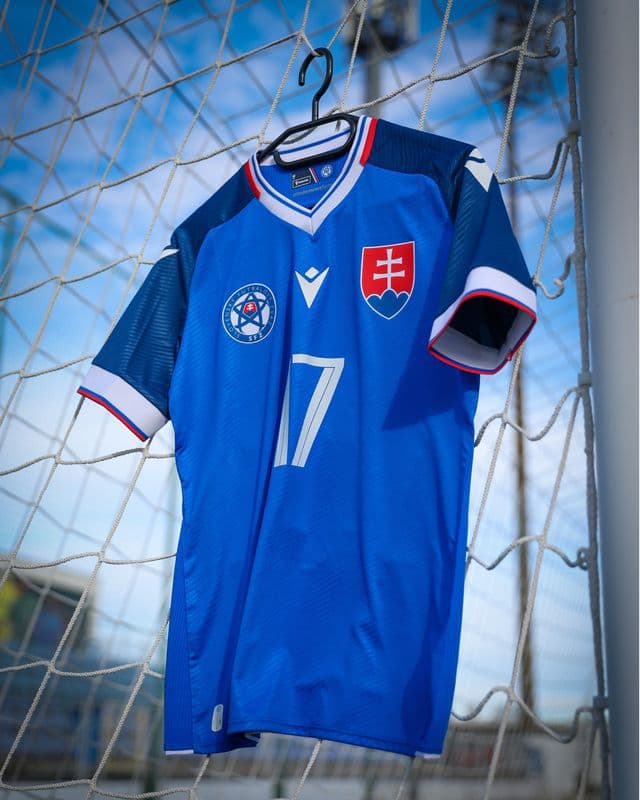 Slovenskí futbalisti do 17 rokov na ceste za ME v Estónsku