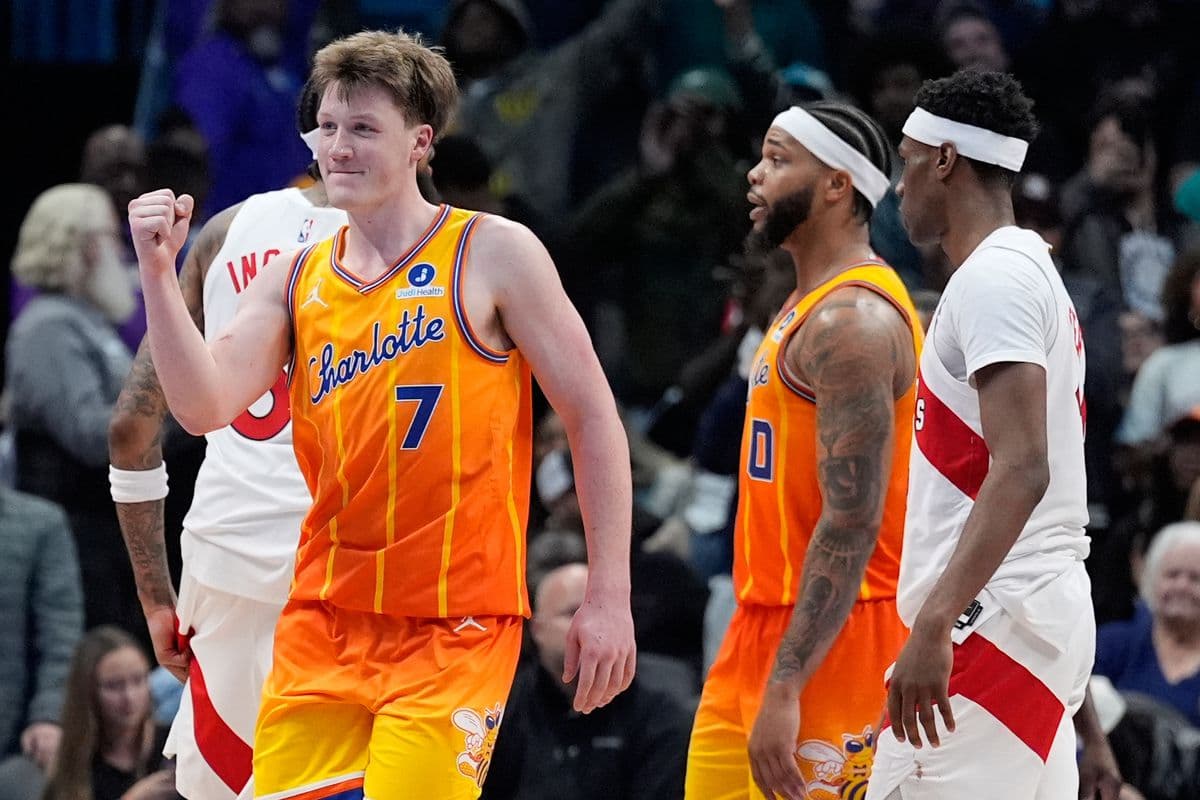 Toronto Raptors prehrali a prišli o neporaziteľnosť v NBA