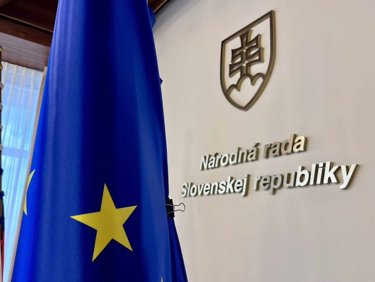 V Národnej rade pribudlo sedem nezaradených poslancov