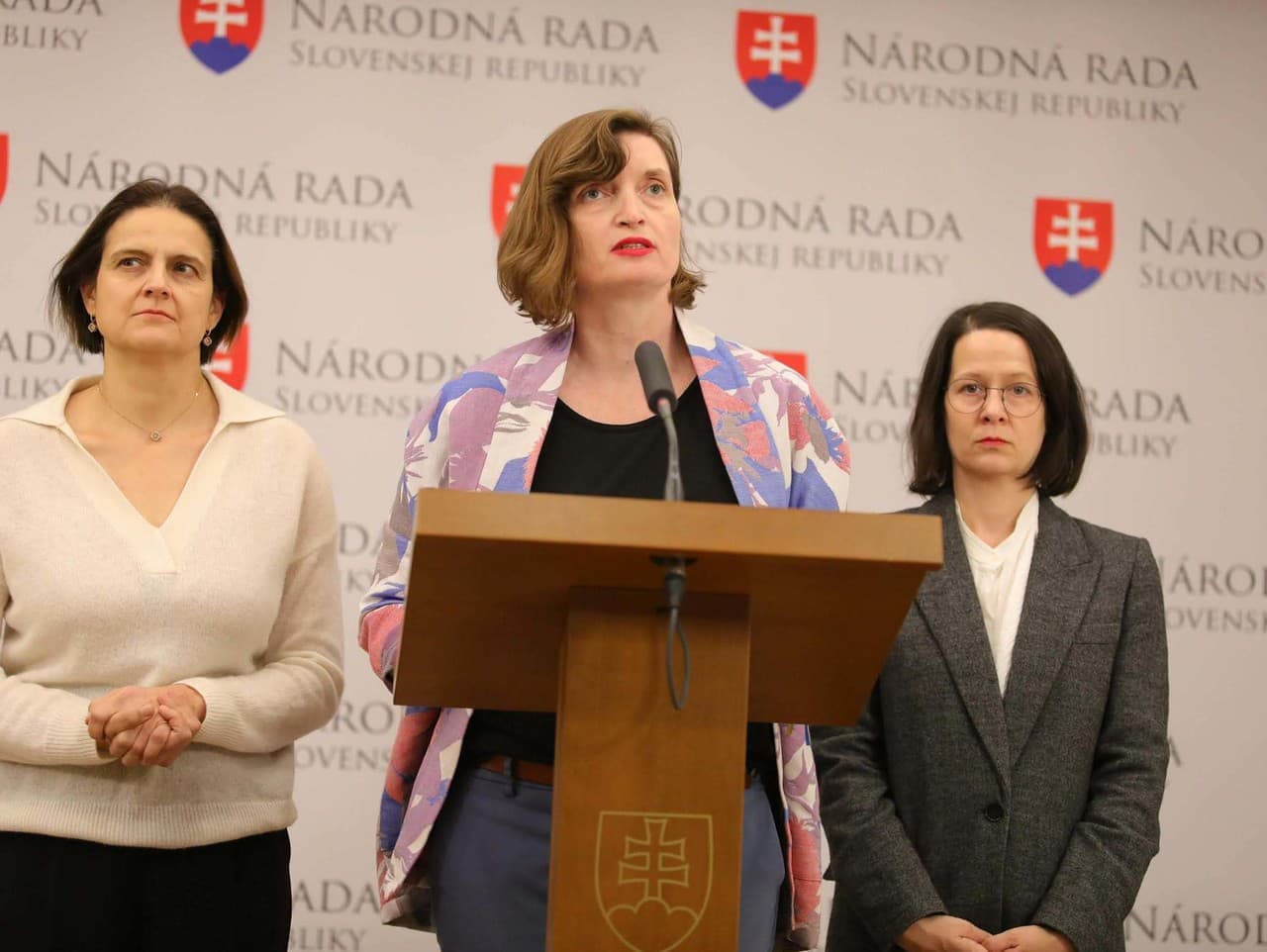 Opozícia sa obrátila na Ústavný súd kvôli novému úradu