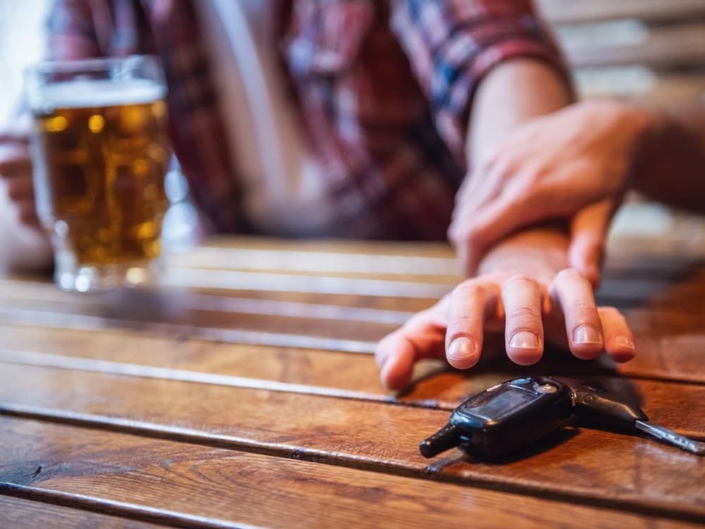 Kampaň „Keď piješ, nešoféruj“ upozorňuje na riziká alkoholu za volantom