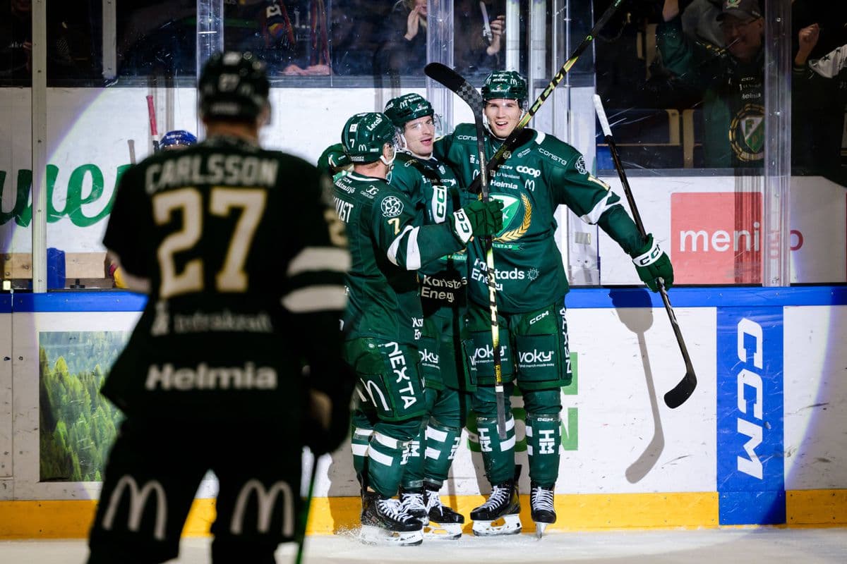 Marián Studenič asistoval, Färjestad však prehral po nájazdoch