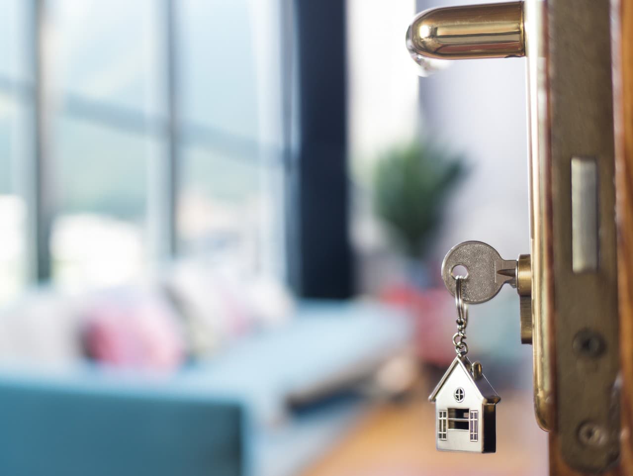 Podvod pri prenájme bytu: Muž prišiel o 2880 eur