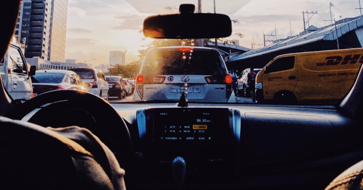 Lyžovačka v Alpách? Vyhnite sa pokutám za skratky!