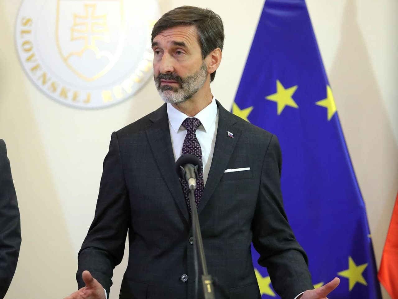 Minister Blanár otvoril honorárny konzulát na Bali