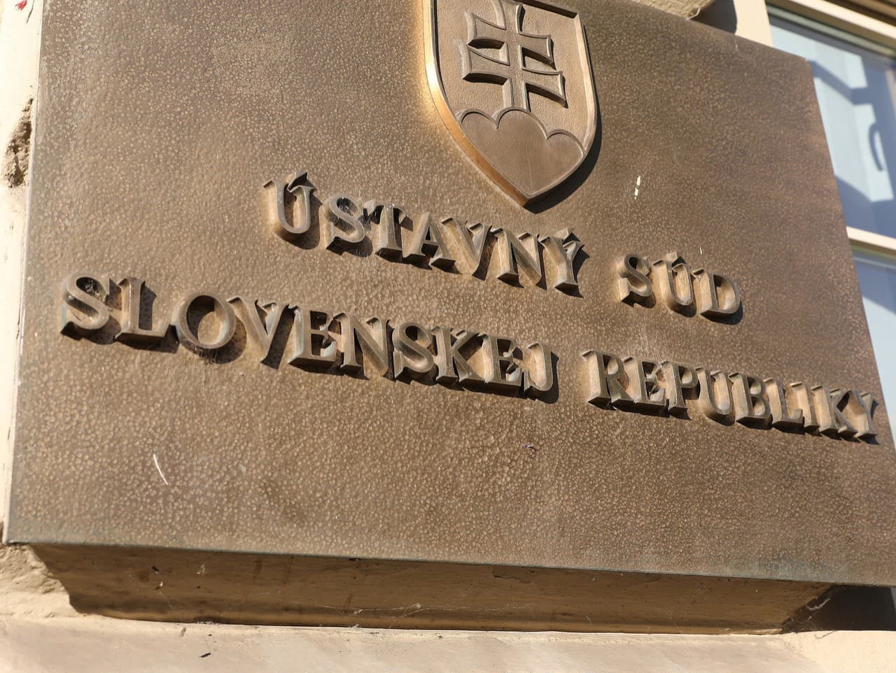 Ústavný súd potvrdil ústavnosť novely zákona o NIHO