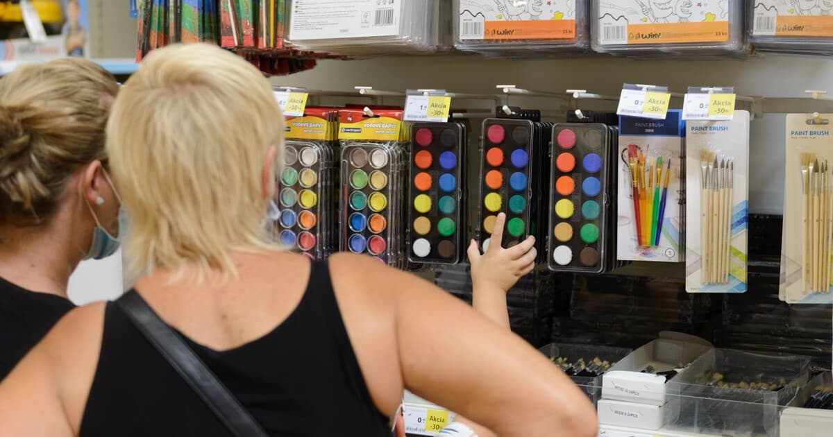 Opozícia navrhuje pomoc pre jednorodičovské domácnosti na Slovensku