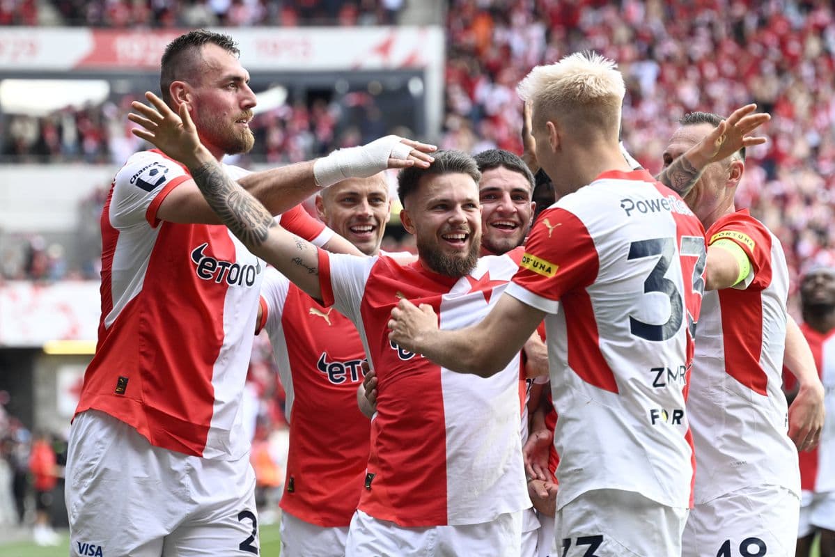 Slovan Liberec triumfoval, Slavia Praha si udržala neporaziteľnosť