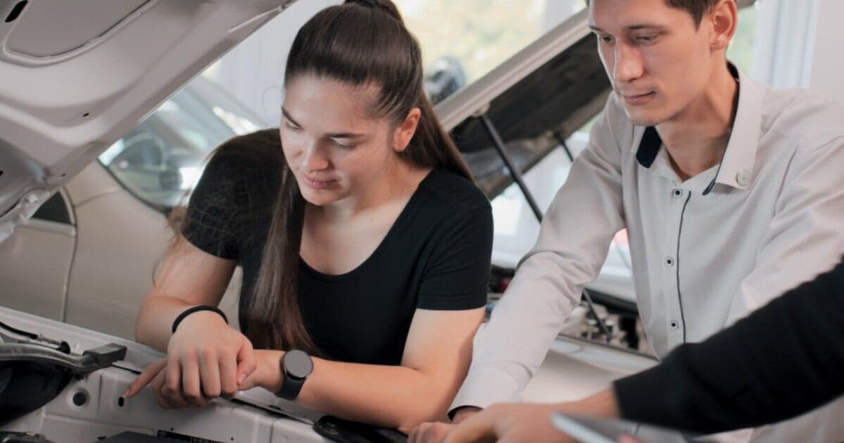 Nový študijný program na Trenčianskej univerzite priláka automobilových nadšencov