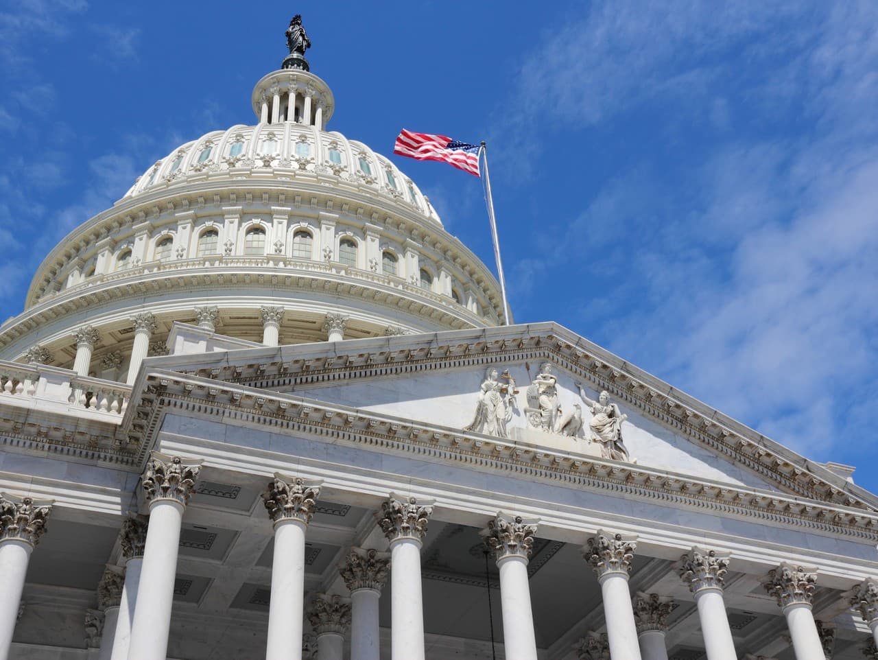 Americký Kongres zrušil sankcie pre Sýriu, otvára sa cesta pre investície