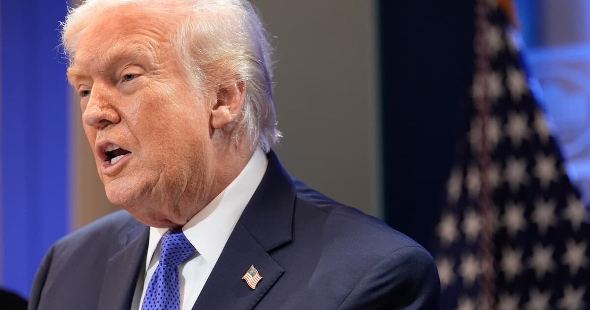 Trump opäť pohrozil Iránu po leteckých úderoch pri Teheráne