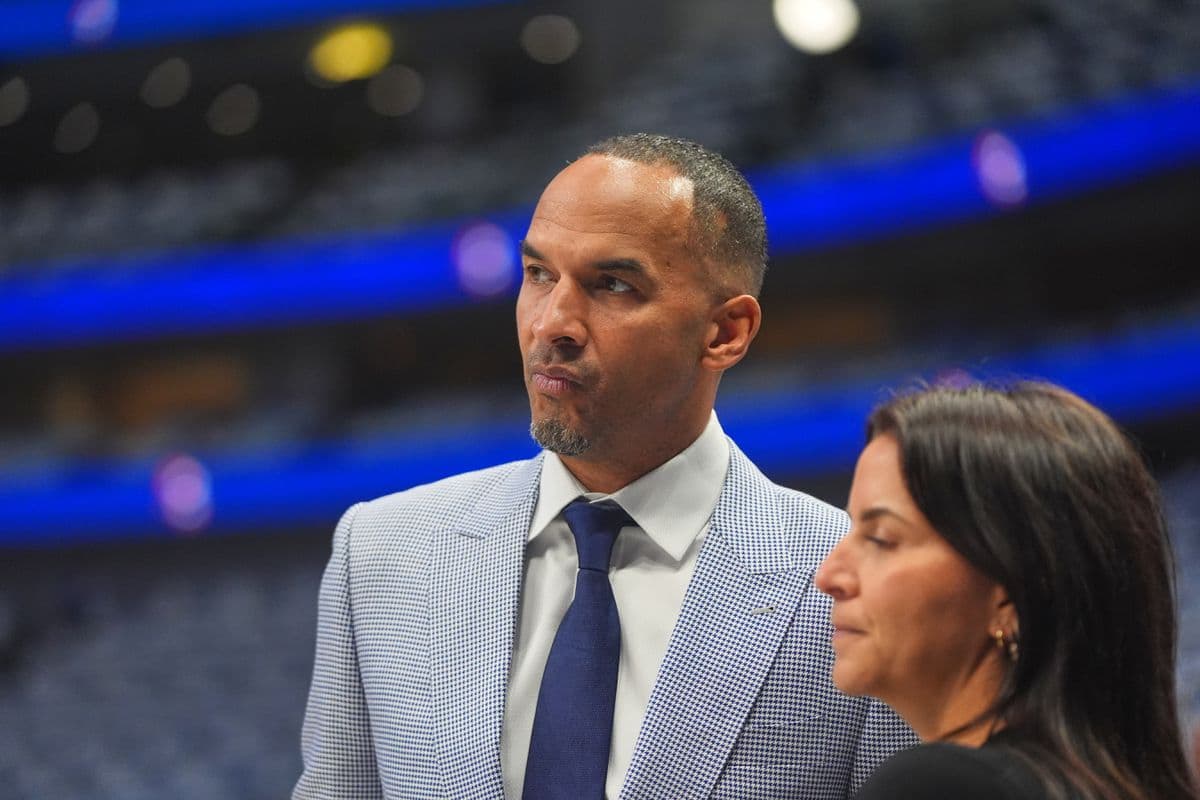Dallas Mavericks odvolali generálneho manažéra po tlaku fanúšikov