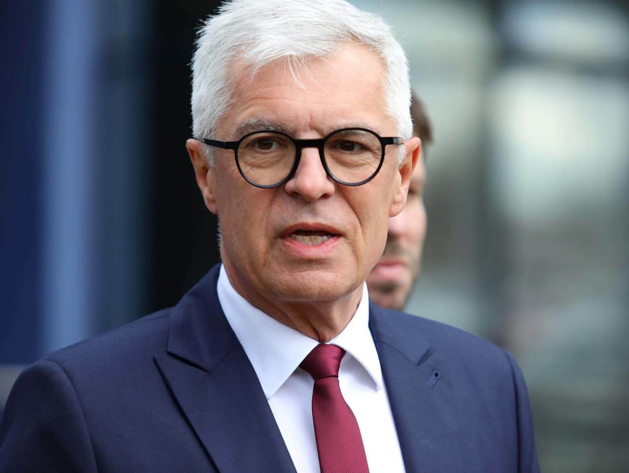 PS kritizuje MZVEZ za podporu vyradenia ruských oligarchov zo sankcií