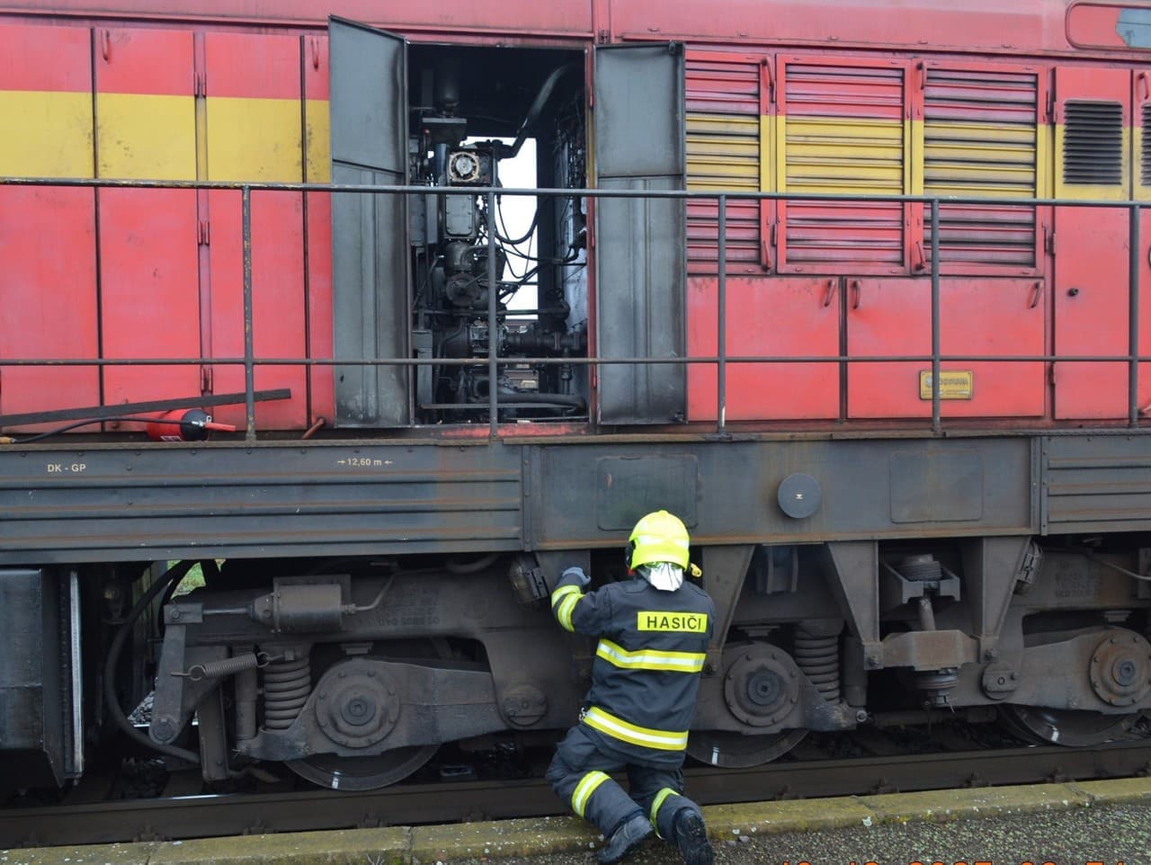 Na východe Slovenska horel rušeň, hasiči zasahovali