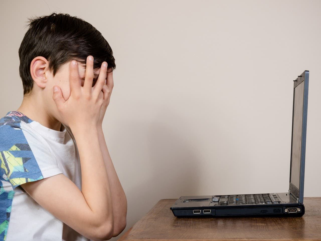 Ofcom zasahuje: AI Grok generuje pornografické obrázky detí