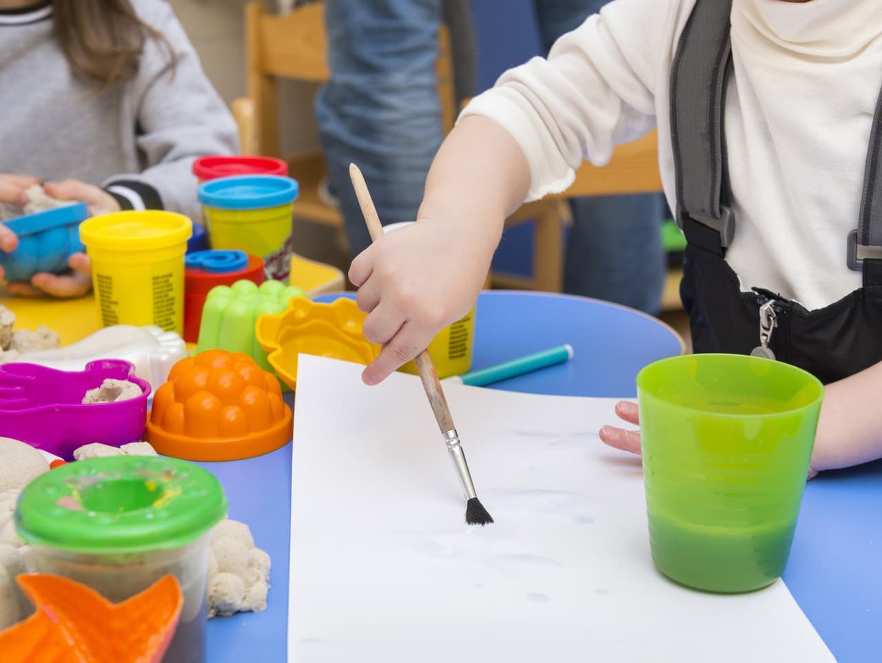 Škandál v bratislavskej škôlke: Riaditeľ podozrivý z nevhodného správania