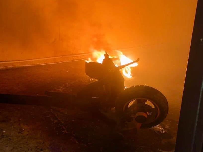 Hasiči zasahovali pri požiari elektrokolobežky v Petržalke