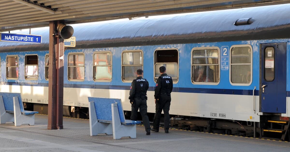 Riaditeľovi českých železníc našli v trezore 80 miliónov korún