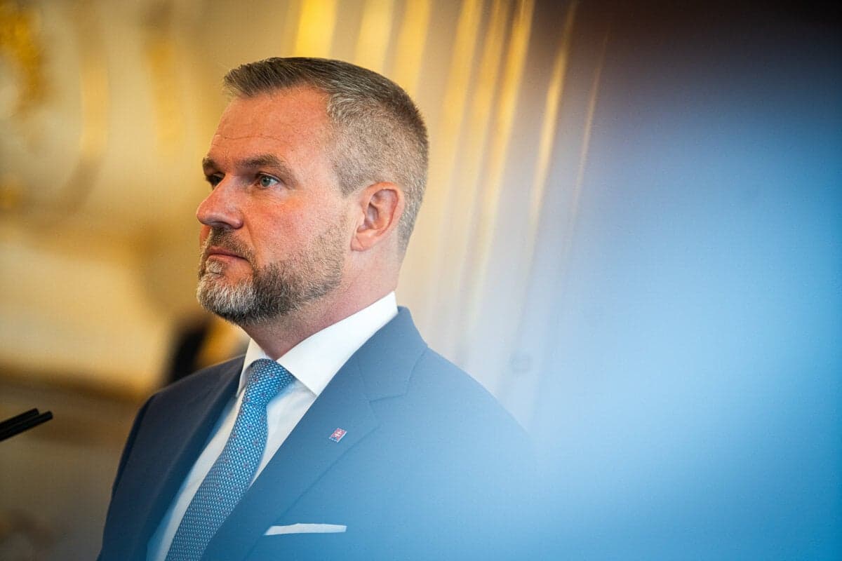 Prezident podpísal revolučné zmeny v školstve na Slovensku