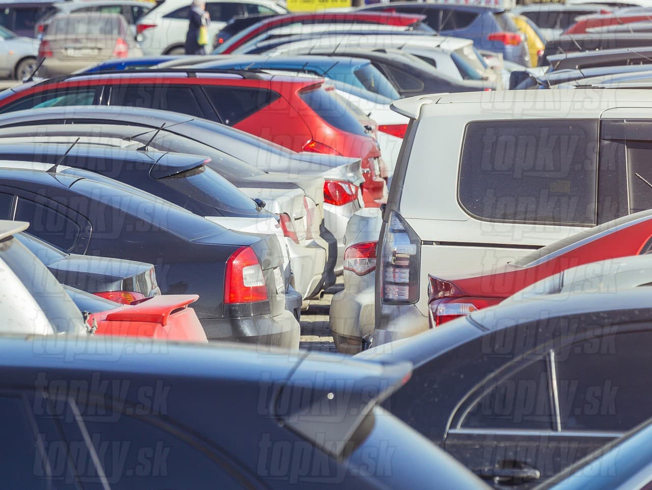 Štát ponúka znížený poplatok za vyradenie neexistujúcich vozidiel