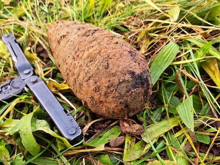 V Prievidzi objavili delostreleckú muníciu, polícia zasahovala